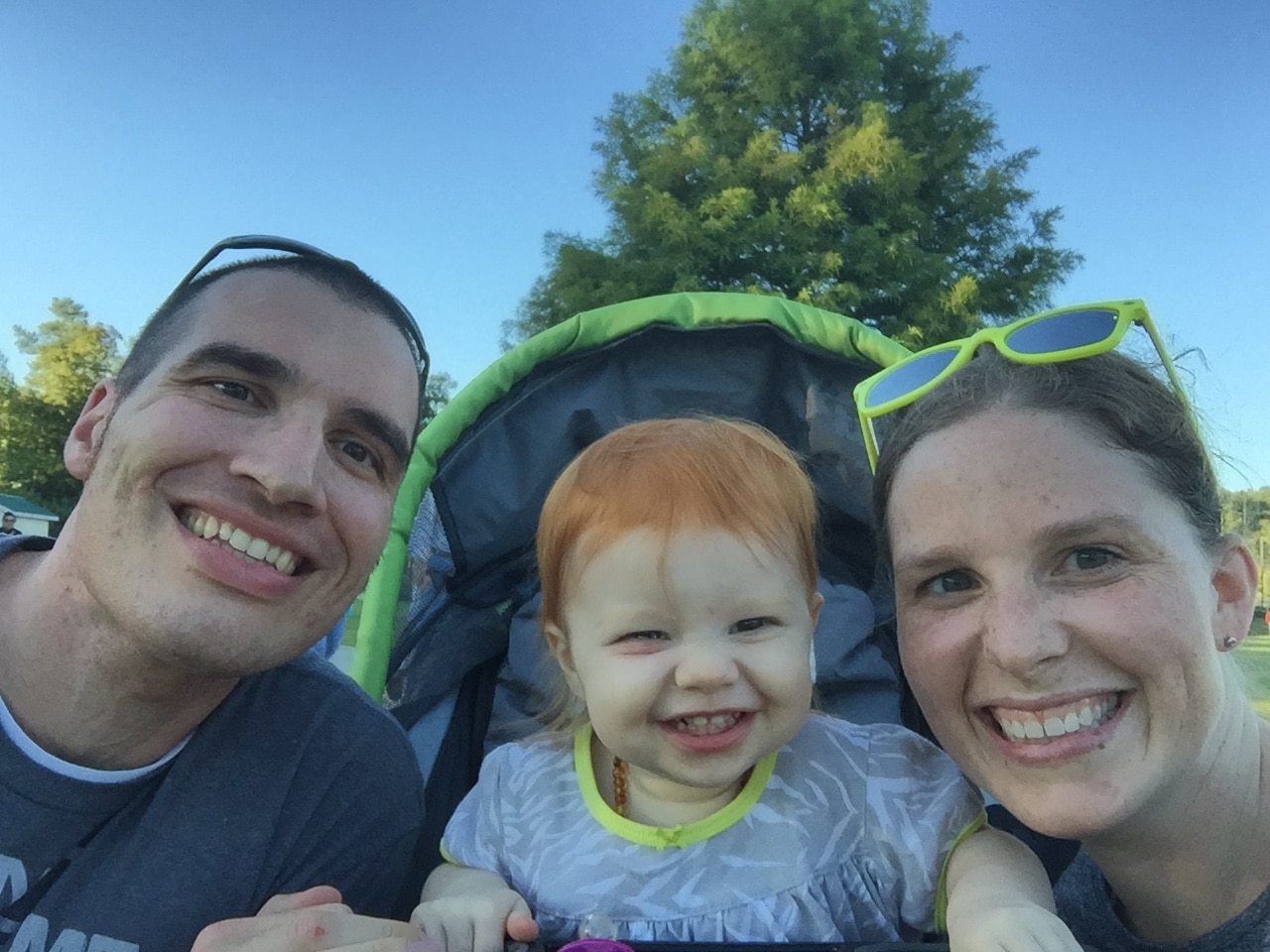 Exercising with mommy and daddy while cheesing | Mommy and Me Monday