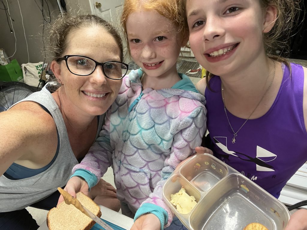 Garage lunch making | Mommy and Me Monday | 644th ed
