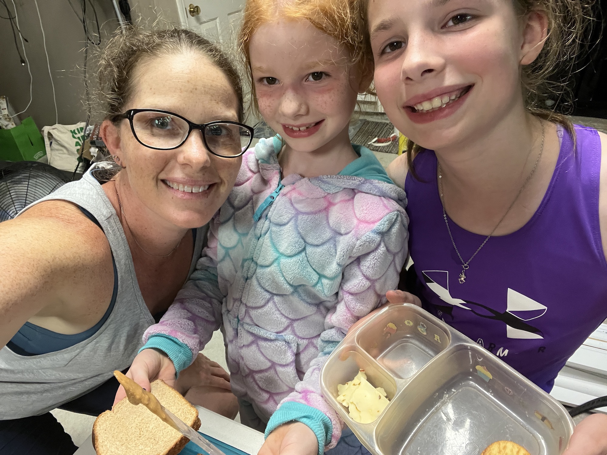 making-garage-lunches-mommy-and-me-monday
